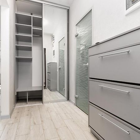 Pearl 44 Apartment With Terrace Odesa Exterior foto
