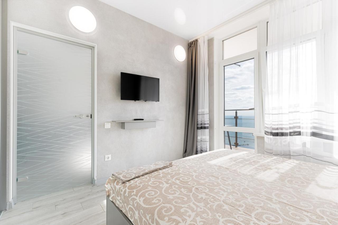 Pearl 44 Apartment With Terrace Odesa Exterior foto